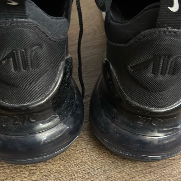 Nike Air Max 270 Sneakers - Picture 12 of 12